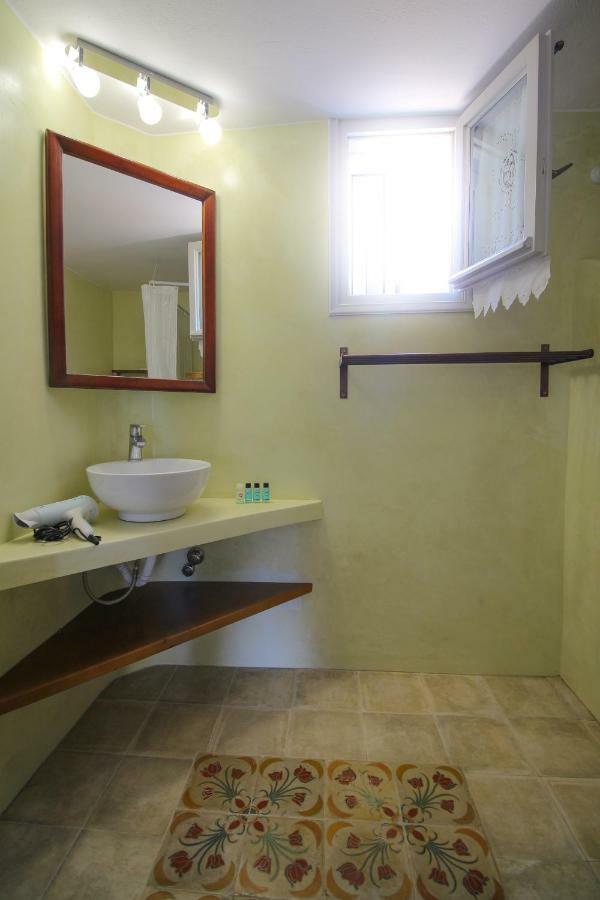 Villa With View Of Agios Ioannis And Pool With Jacuzzi Екстериор снимка
